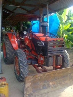 ***ขายแล้วครับขอบคุณ Truck2hand ขายรถไถ2เพลา ส้มๆ ราคาเบาๆ KUBOTA M7040 เครื่องดีแน่น ช่วงล่างดีเกียร์ใช้งานปกติ ปั๊มดี ระบบไฮฯใช้งานปกติไม่แตกไม่รั่ว ยางดี4เส้น พร้อมอุปกรณ์2ชิ้น ใบดัน และหาง7 สภาพดี รถสีสันยังดีอยู่ครับ ทำงาน6,xxx ชั่วโมง ปกติลากรถเกี่ย