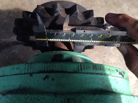 ขายมอเตอร์เกียร์ SEW 1.5 HP. 380V มีเบรคในตัว อัตราทด 1:43 เพลาออกประมาณ 40 รอบต่อนาที สภาพดี พร้อมใช้งาน