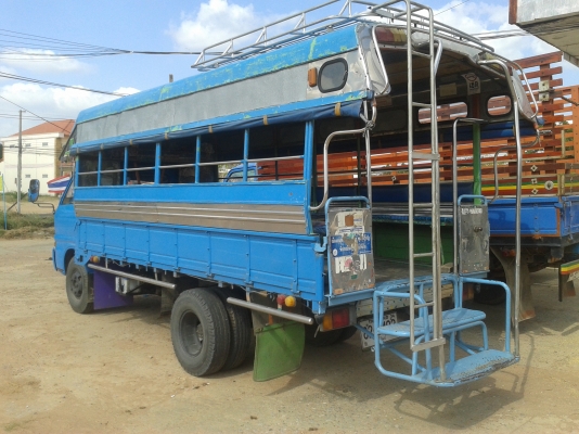 ขายรถโดยสาร