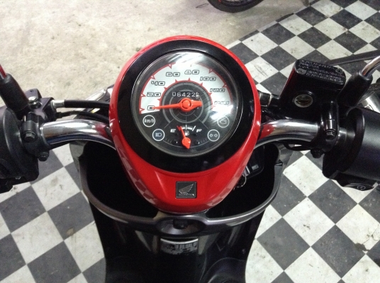 ขาย!!!สกู๊ปปี้ไอตัวใหม่ ปี56 รถเครื่องดีคับ มีเล่มทะเบียนครบ ภาษีไม่หมด