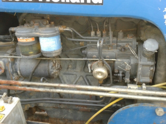 ขายรถไถฟอร์ด 6610 สองเพลา พร้อมผานหน้าผานหลังใหม่ (ไม่ใช่ฟอร์ดอังกฤษ แปลงโฉมเฉยๆ)