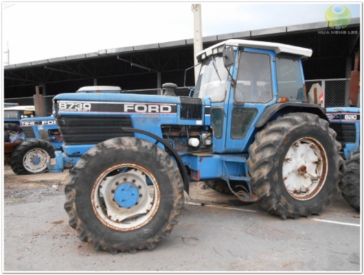 แทรกเตอร์ ยี่ห้อ Ford รุ่น 8730