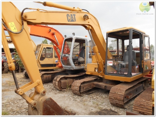 รถขุด Catterpilla รุ่น E70B