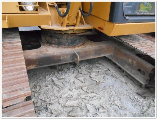 รถขุด Catterpilla รุ่น E70B