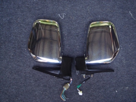 ขายกระจกมองข้างโครเมี่ยมสายไฟ 5 เส้นพับได้สภาพสวยเก่าญี่ปุ่น