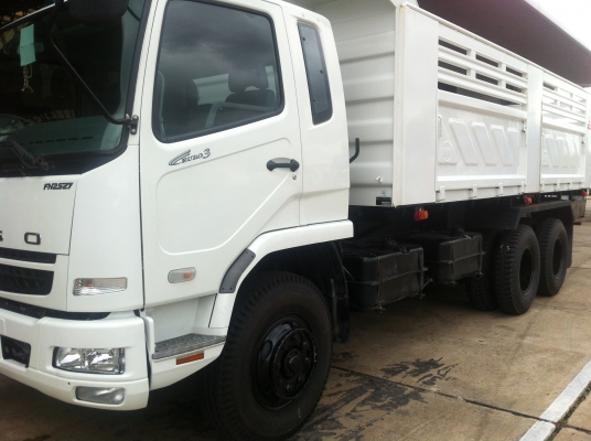 ขายรถบรรทุก10ล้อดั๊มพ์คอกรั้วสามเส้น สองเพลา 240แรงม้า 10เกียร์