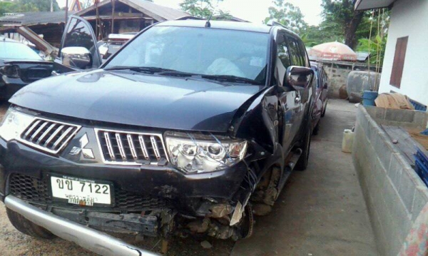 ปาเจโร่ 3.2 ออโต้โฟ เอาไปเก็บงาน นิดหน่อย ใช้คุ้มขายก็มีกำไรครับ ปาเจโร่ 3.2 ออโต้โฟ เอาไปเก็บงาน นิดหน่อย ใช้คุ้มขายก็มีกำไรครับ