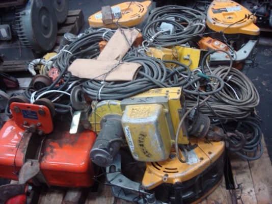 ขายที่เจาะปูน ที่ตัดคอนกรีต รอกไฟฟ้า ที่จี้ปูน แม่แรงเกลียว นำเข้าจากญี่ปุ่น ขายที่เจาะปูน ที่ตัดคอนกรีต รอกไฟฟ้า ที่จี้ปูน แม่แรงเกลียว นำเข้าจากญี่ปุ่น