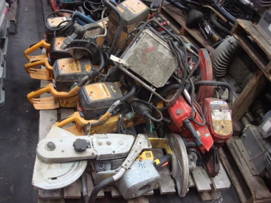 ขายที่เจาะปูน ที่ตัดคอนกรีต รอกไฟฟ้า ที่จี้ปูน แม่แรงเกลียว นำเข้าจากญี่ปุ่น ขายที่เจาะปูน ที่ตัดคอนกรีต รอกไฟฟ้า ที่จี้ปูน แม่แรงเกลียว นำเข้าจากญี่ปุ่น