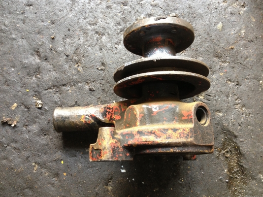 ปั้มน้ำ4D94