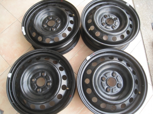 ขายกะทะล้อ Toyota vios ป้ายแดง ขอบ15 4รู100 ทั้ง 4 วงครับ สนใจติดต่อเล็กคลองสามครับ (081-3747940)