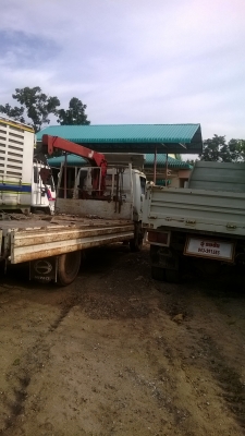 ต้องการขายฮีโน่ KM779 เครน 2.5 ตัน