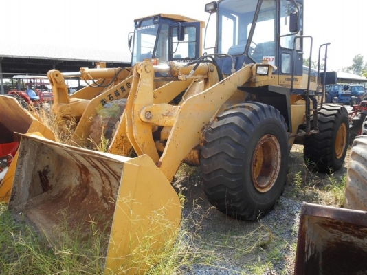 จัดมาซิ กับรถตักล้อยาง Komatsu รุ่น WA320 คลิีกเลย!!!