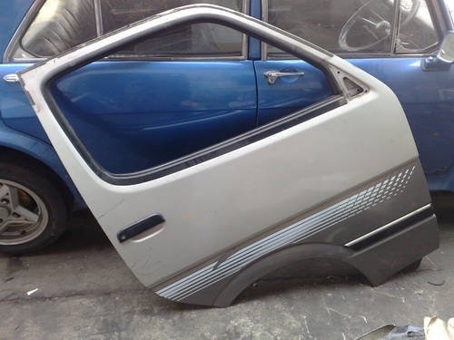 ขายประตูคู่หน้ารถตู้หัวจรวด อุปกรณ์ครบ แผงในสวยๆ ไม่แพง