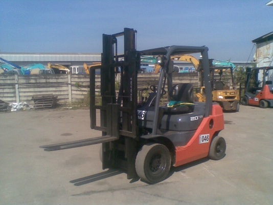 ขายรถยก2ตัน...รถเก่านอกแท้สภาพสวยสุดๆๆtoyotaรุ่น8