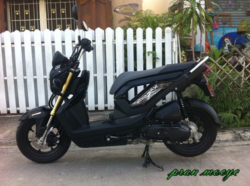 ขายHONDA ZOOMER-X สีดำ จด 5 มีนาคม 56 ไมล์7000โล