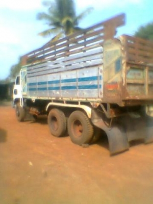 ขายรถบรรทุกสิบล้อดั๊มพ์ HINO F17 วางเครื่อง F18 HO7C 185 แรง เกียร์เดิม 2 เพลาดั๊มพ์มิเนียม