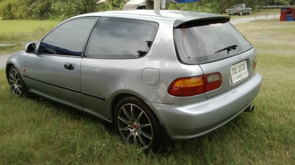 ขาย Civic 3dr. พร้อมใช้งานสวยสุดๆ ขาย Civic 3dr. พร้อมใช้งานสวยสุดๆ