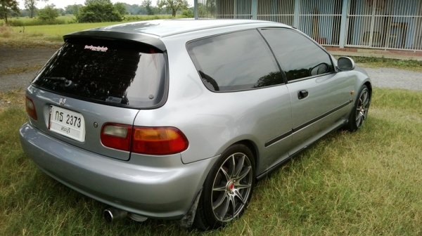 ขาย Civic 3dr. พร้อมใช้งานสวยสุดๆ ขาย Civic 3dr. พร้อมใช้งานสวยสุดๆ