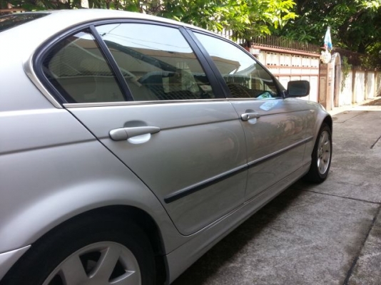 bmw 323 iA E46 2003 บรอนซ์เงิน bmw 323 iA E46 2003 บรอนซ์เงิน