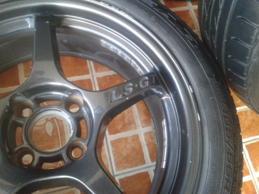 แม็กซิ่งๆLS.GTล้อ16สีเทากัล ใส่4รู100พร้อมยางปี10 ยกชุด6500บ.