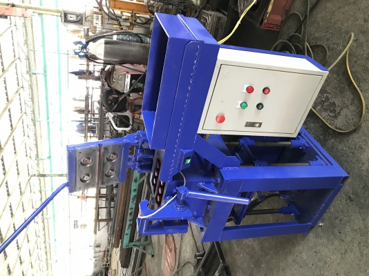 เครื่องอัดอิฐบล็อก