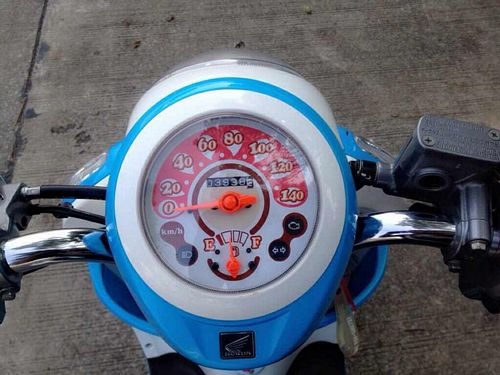 SCOOPY IลายLOVER รถปี2013วิ่ง3xxxโล สภาพสวยมีเล่มพร้อมโอน