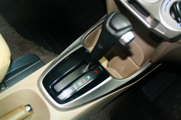 ลดราคาพิเศษ รับลมหนาว ติตต่อดูรถล่วงหน้าได้เลย