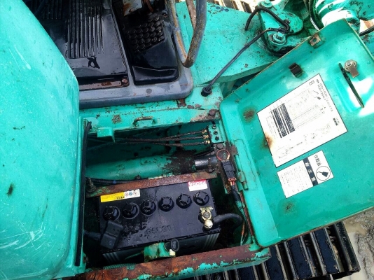 KOMATSU รถแบคโฮ  รุ่นPC25-1