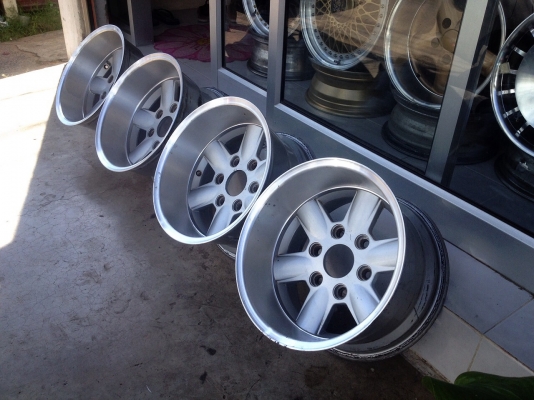 ขายล้อ BORLI ขอบ 15x8.5 ET-34 6/139.7 ออฟลึก 4 นิ้ว หล่อๆ ครับ