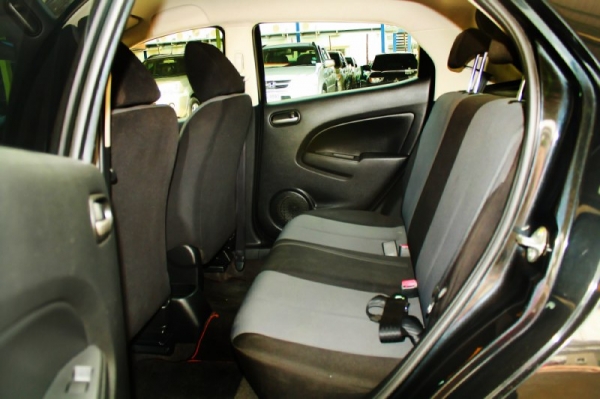 MAZDA 2 5Dr 1.5 AT ปี 2010 MAZDA 2 5Dr 1.5 AT ปี 2010