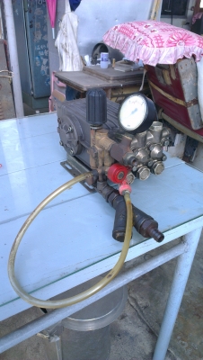 Sell> ปั้มฉีดน้ำแรงดันสูงมือสอง ยี่ห้อ Inter Pump ของ Italy ฉีดได้ 200 Bar ของใช้งานได้เลยครับ