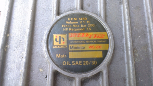 Sell> ปั้มฉีดน้ำแรงดันสูงมือสอง ยี่ห้อ Inter Pump ของ Italy ฉีดได้ 200 Bar ของใช้งานได้เลยครับ