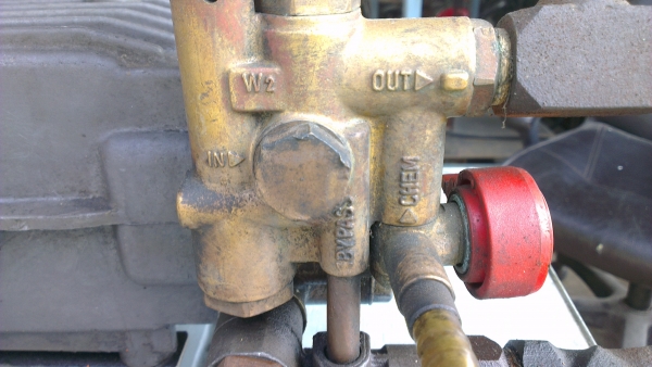 Sell> ปั้มฉีดน้ำแรงดันสูงมือสอง ยี่ห้อ Inter Pump ของ Italy ฉีดได้ 200 Bar ของใช้งานได้เลยครับ