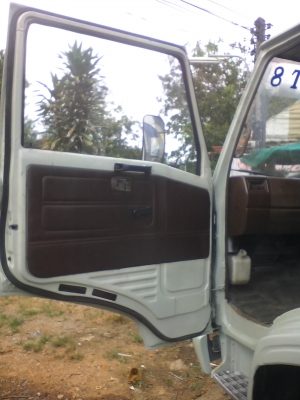 ฮีโน่ยาว 5.50 เมตรรถแท้ห้างหัวเครื่่องครัชซีเดิมๆwo4d117ตู้แสตนเลส 3 บานสวยจัดพร้อมลุยเอกสารพร้อมโอน