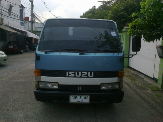 Isuzu NKR 4 ล้อกลาง สภาพสวยพร้อมใช้งาน
