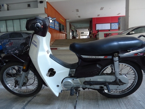 Honda dream ฿4,700