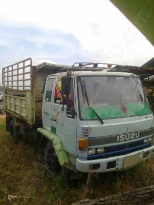 รถบรรทุก 6 ล้อดั๊มพ์ ยี่ห้อ ISUZU รถรุ่น FSR11F เครื่อง 145 แรงม้า