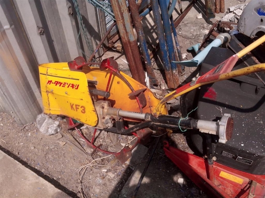 ขายพรวนดิน ไม่มีเครื่อง ครับ ราคาไม่เเพง ตัวละ 2,000 บาท