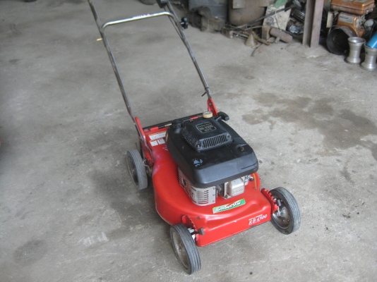 ขายรถตัดหญ้า GOLDEN STAR RB4500 พร้อมใช้