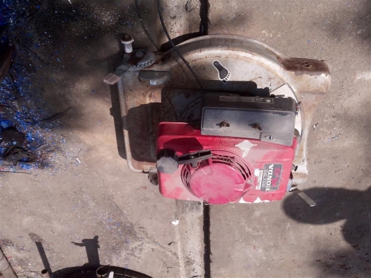 ขายเครื่อง HONDA 4 HP เก่าญี่ปุ่น เสื้อเป็นเหล็กขายตารสารรูป