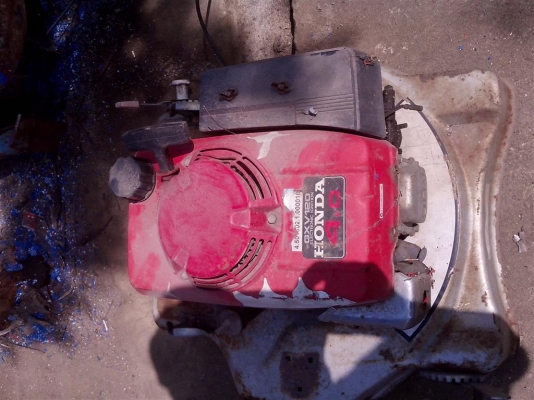 ขายเครื่อง HONDA 4 HP เก่าญี่ปุ่น เสื้อเป็นเหล็กขายตารสารรูป