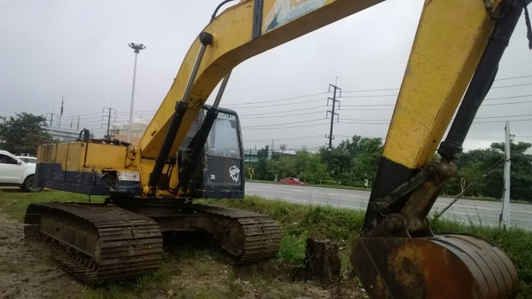 รถขุดSK200-2 M.2 พร้อมใช้ สภาพดีใช้ได้ ช่วงล่างยังสวย