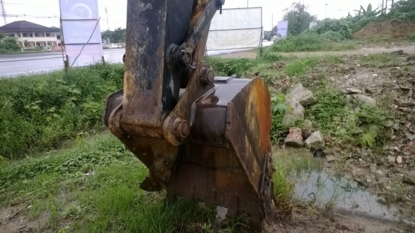 รถขุดSK200-2 M.2 พร้อมใช้ สภาพดีใช้ได้ ช่วงล่างยังสวย