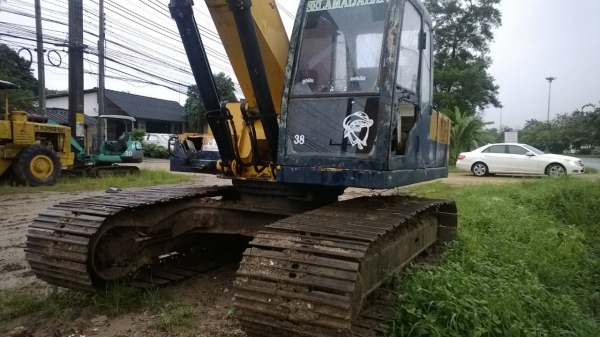 รถขุดSK200-2 M.2 พร้อมใช้ สภาพดีใช้ได้ ช่วงล่างยังสวย
