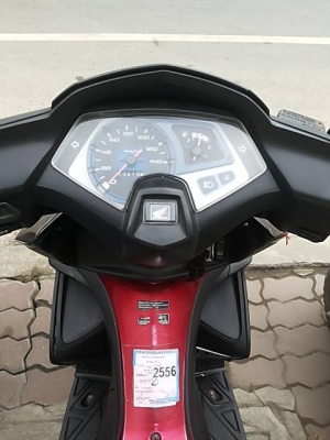 ขายฮอนด้า แอร์-เบรด สีแดง-ดำ 18,000 บาท