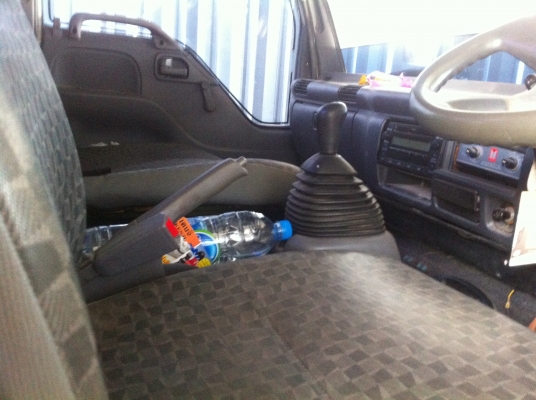 NPR 130 turbo ปี 49 เล่มพร้อมโอน NPR 130 turbo ปี 49 เล่มพร้อมโอน