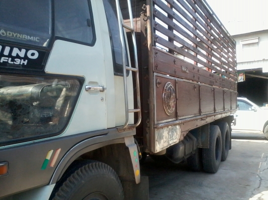 ขายรถ 10 ล้อเพลาเดียว FL 3H สภาสวย ขายรถ 10 ล้อเพลาเดียว FL 3H สภาสวย