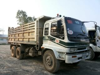 สิบล้อ 2เพลาดั้ม ISUZU DEGA 2 195 HP