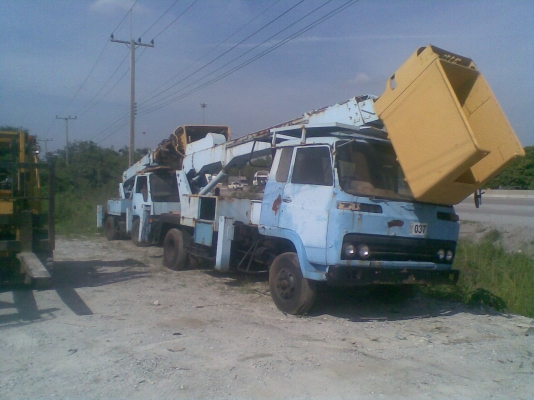 ขายรถกระเช้า6ล้อ180000บาท